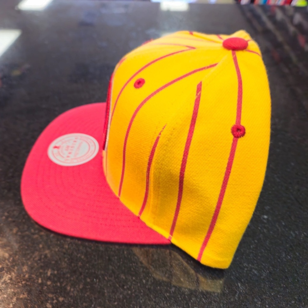 Atlanta hawks SnapBack one size fits all - Picture 4 of 7